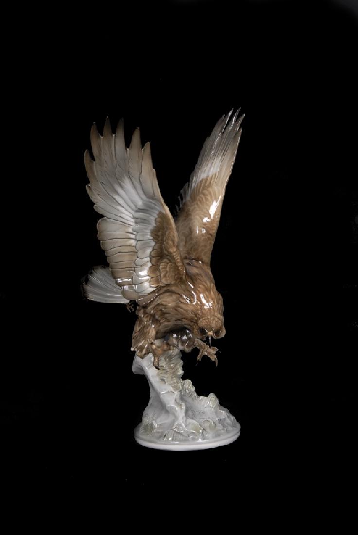 Lorenz Hutschenreuther Kunstahteilung Eagle Figure 16" (1 of 4)