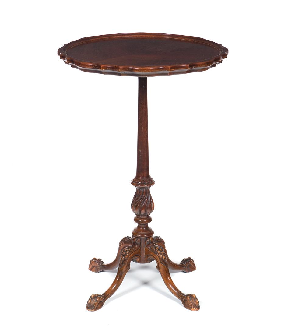 American Mahogany Chippendale Tea Table: Measures 29" tall x 19.5" wide. Good original condition. Please Email or call for a detailed condition report. The absence of a condition statement does not imply that the lot is in perfect condition 