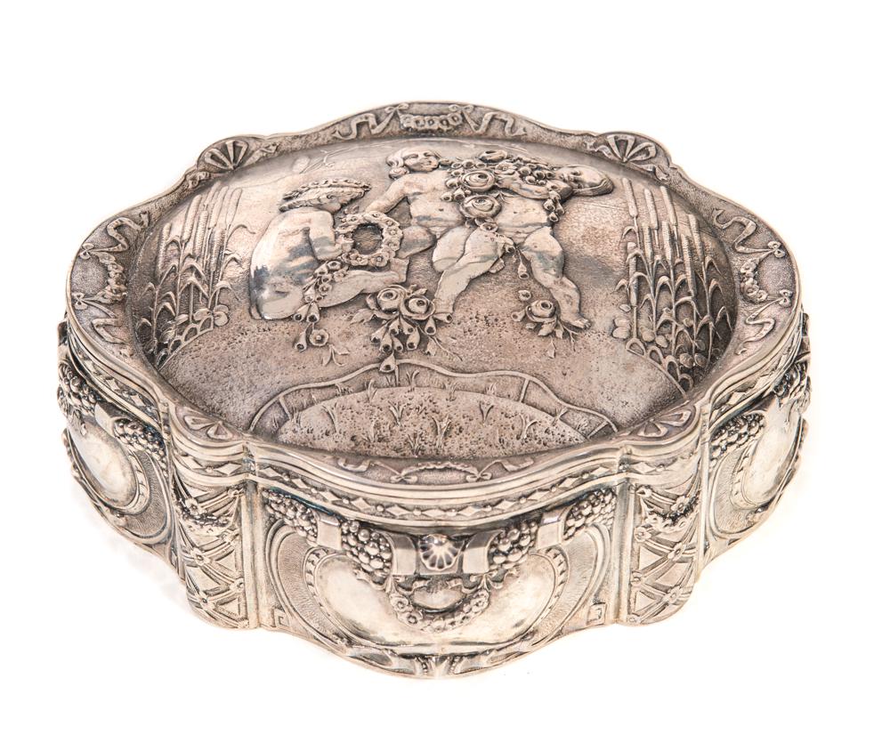 .800 Silver Large Dresser Box With Cupids (1 of 6)