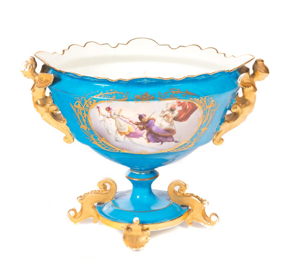 Old Paris Angel Compote (1 of 4)