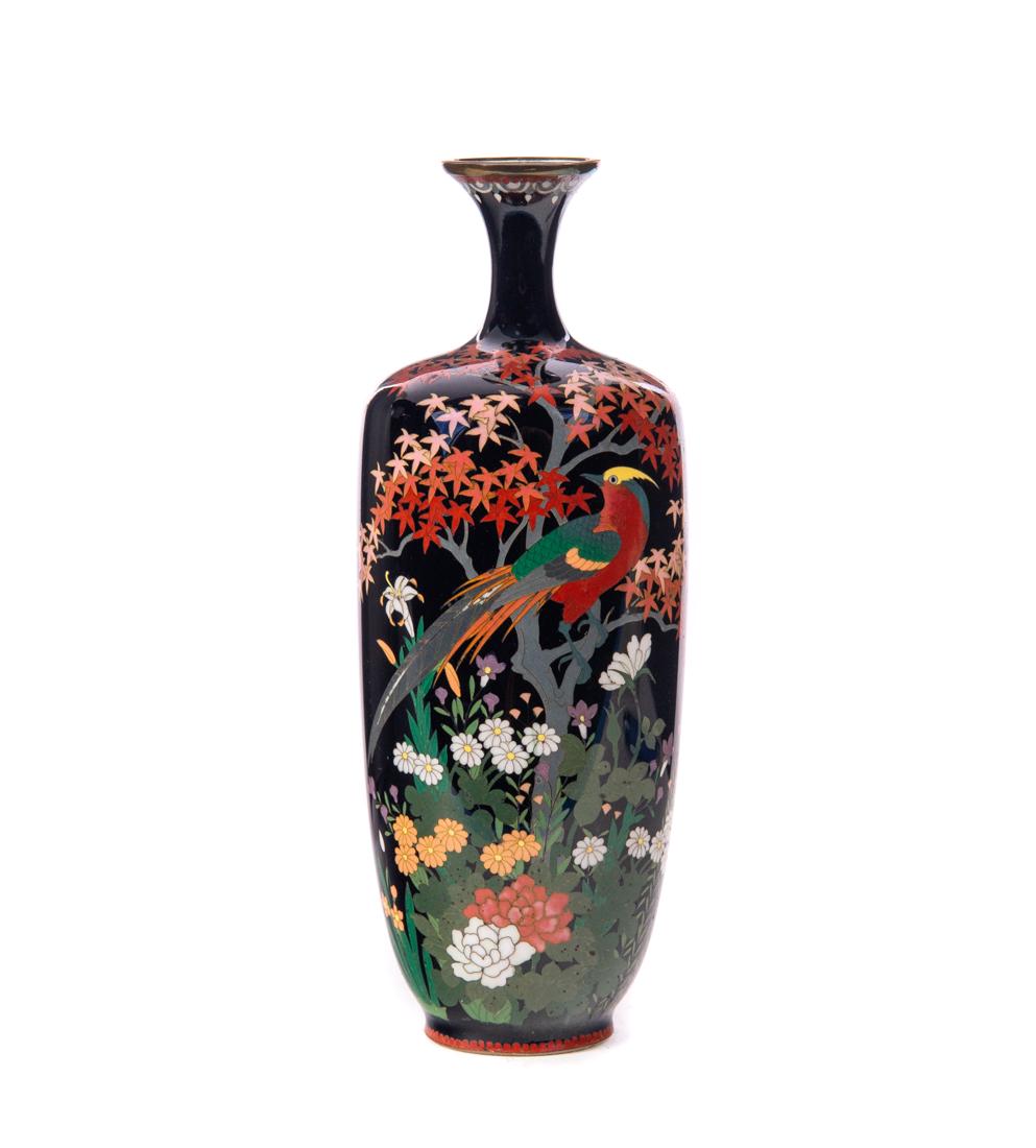 Fine Japanese Cloisonne Vase: Fine Japanese Cloisonne Vase