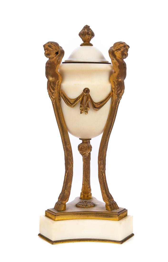 French Gilt Bronze Cassolette With Cherubs: French Gilt Bronze Cassolette With Cherubs