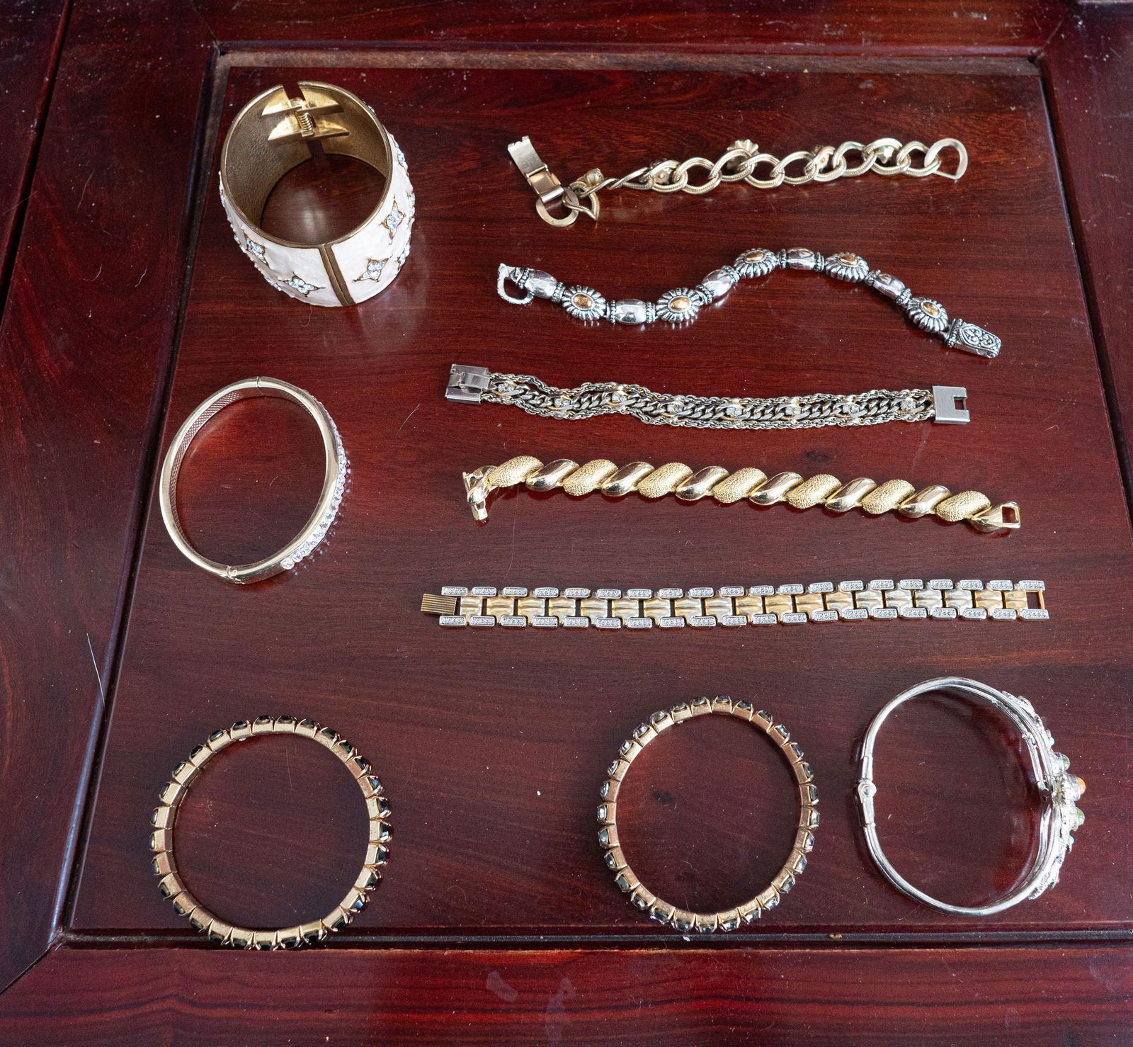 Lot of Vintage Assorted Custom Jewelry (1 of 7)