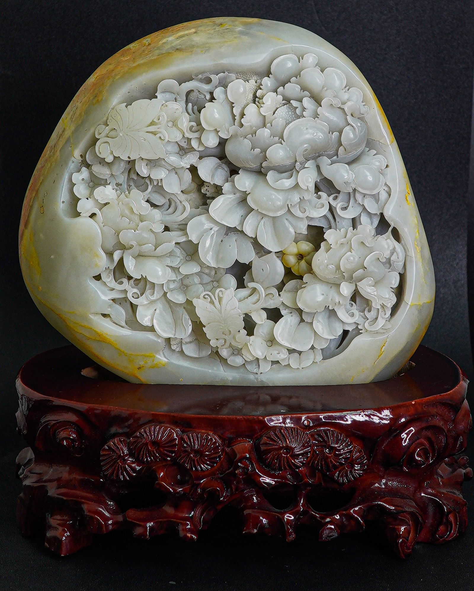 Exceptional Chinese Carved Jade 19th/20th century (1 of 20)