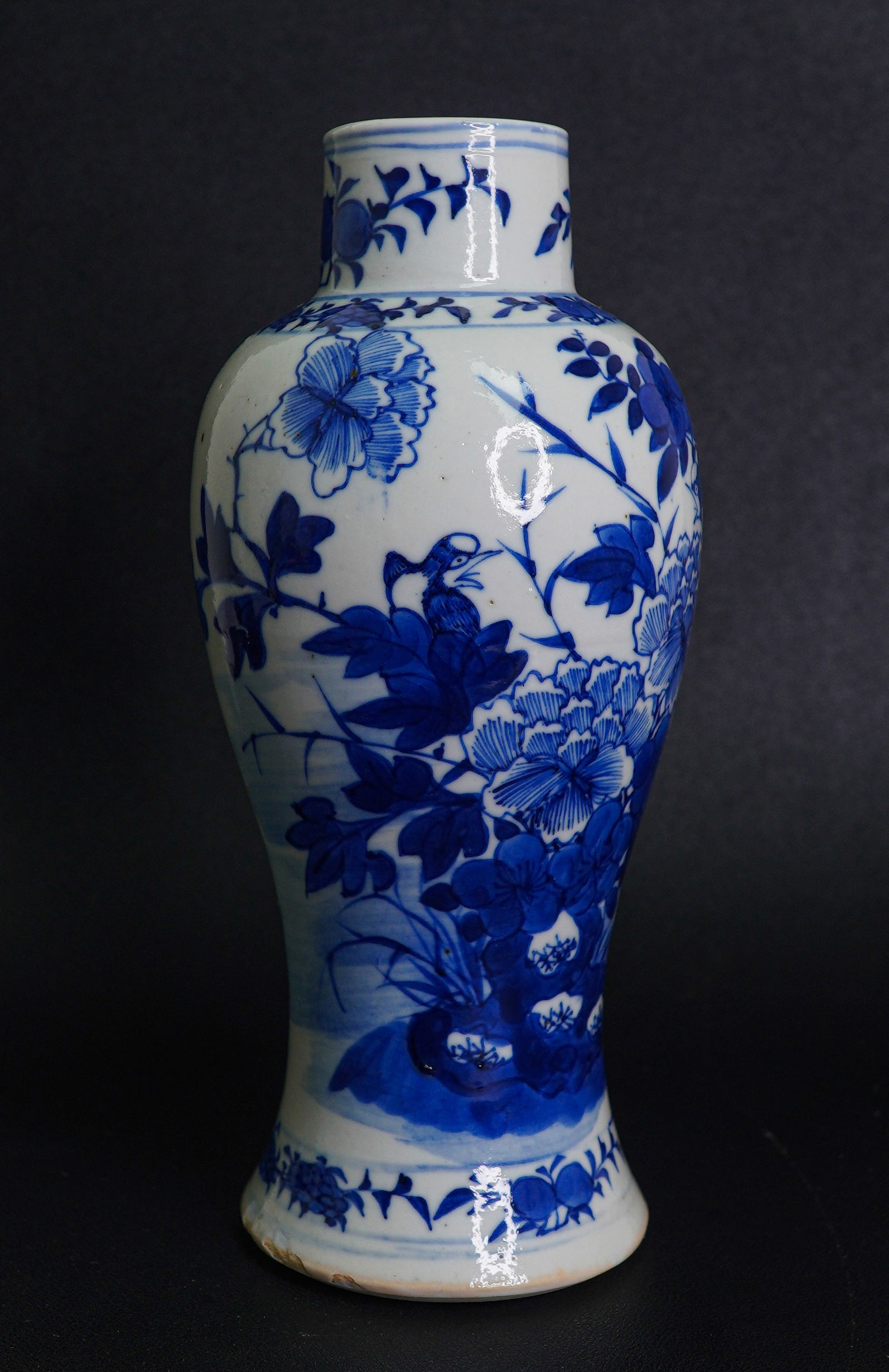 A Chinese 19th century blue and white vase (1 of 12)