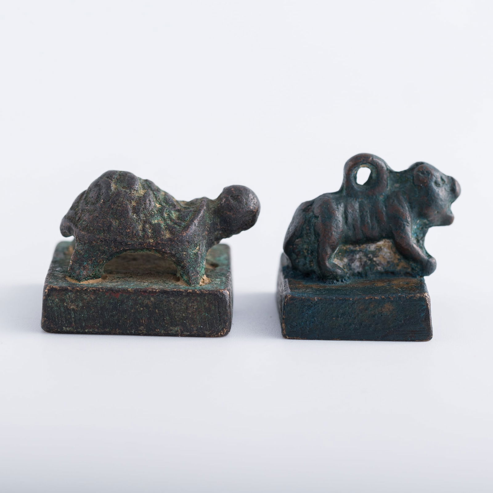 Two Chinese bronze seals, Han dynasty (1 of 9)
