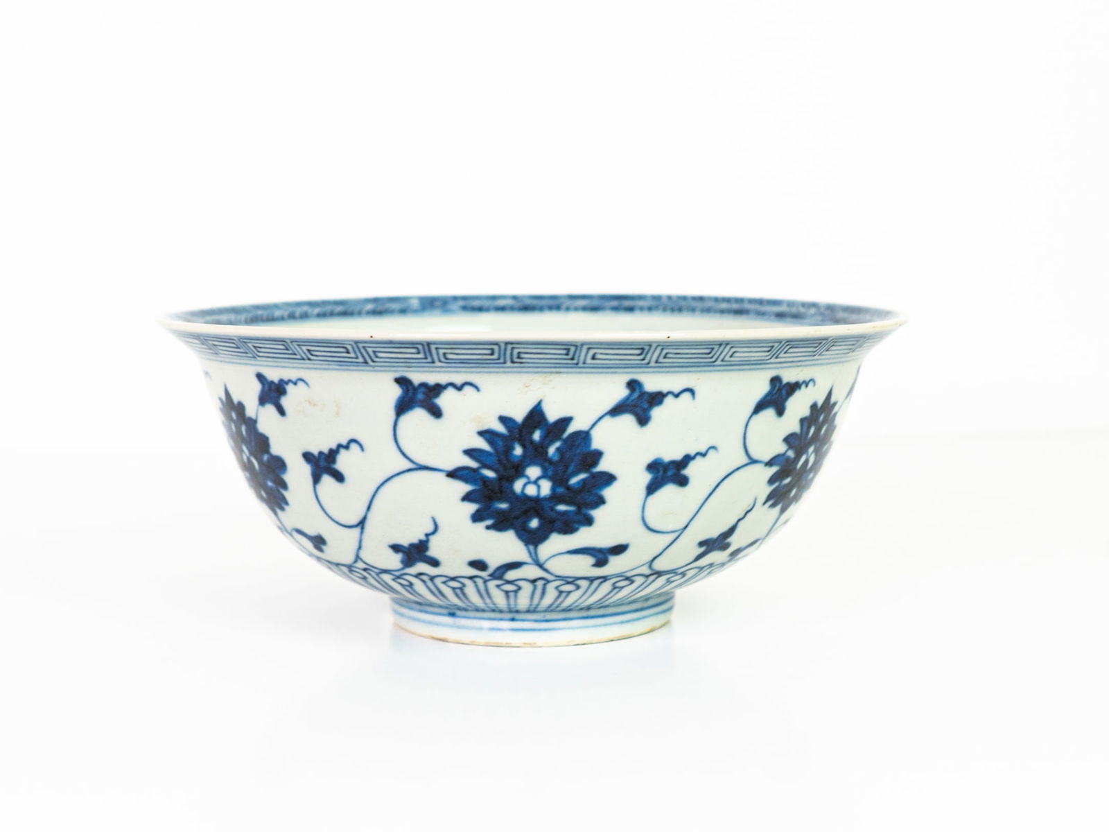A BLUE AND WHITE BOWL, MING (1 of 8)