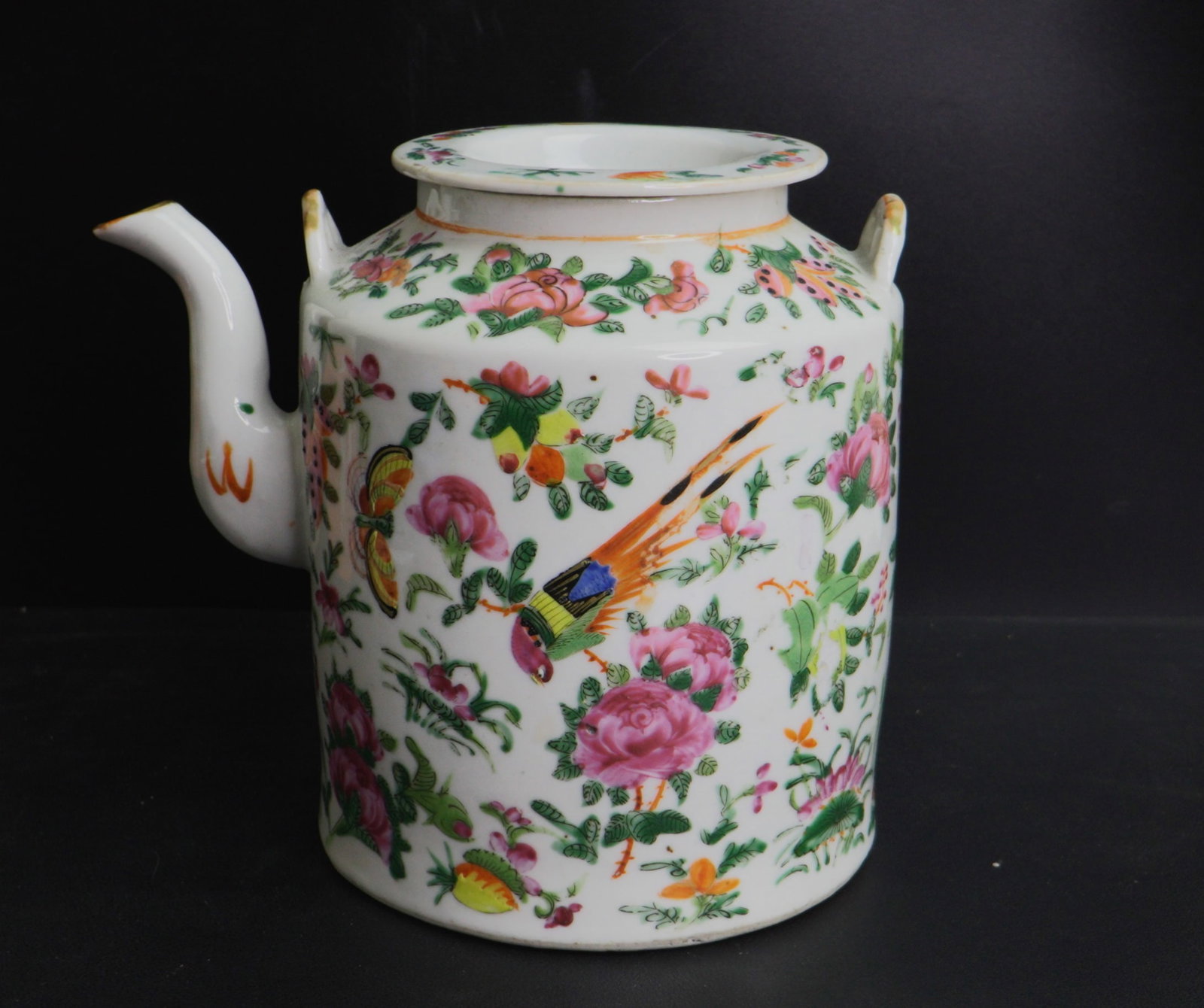 Teapot, China 19th century porcelain (1 of 6)