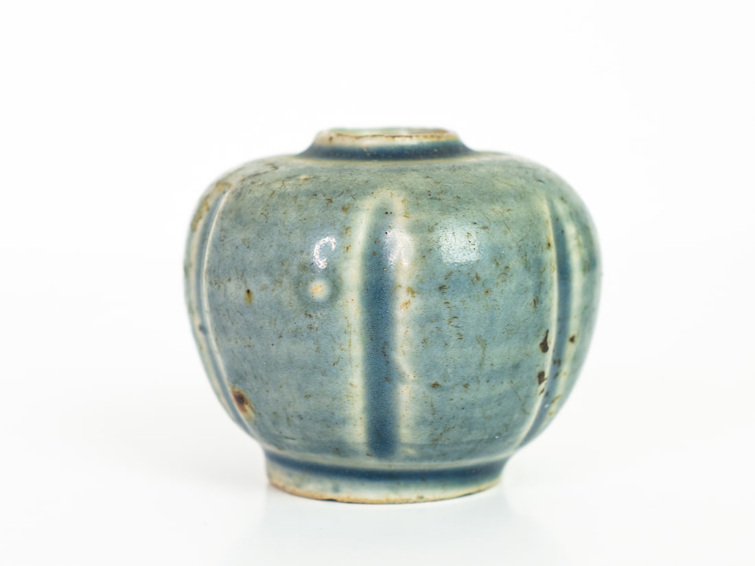 A small Chinese blue glazed foliate jar, Yuan - Ming dynasty (1 of 6)
