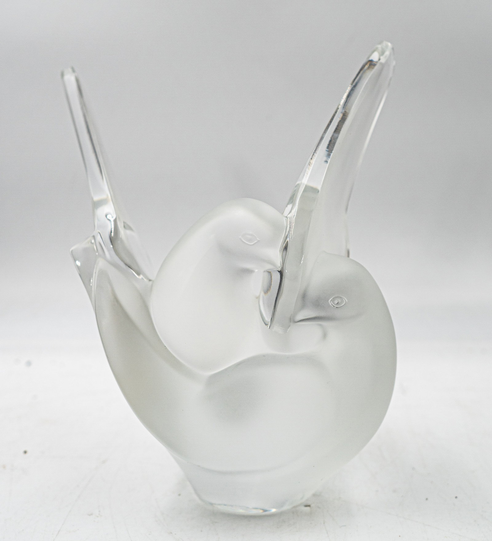 Lalique France Sylvie swan crystal vase, Signed (1 of 5)