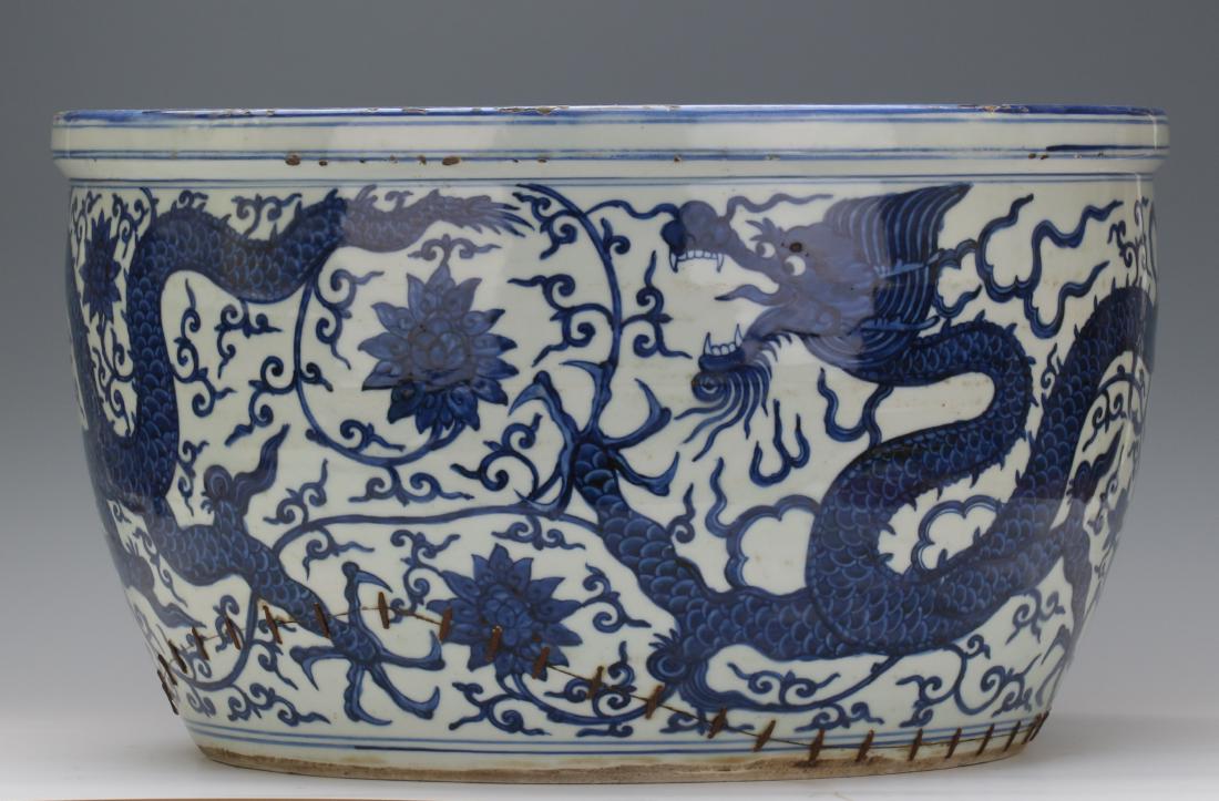 CHINESE PORCELAIN BLUE AND WHITE DRAGON FISH BOWL (1 of 10)