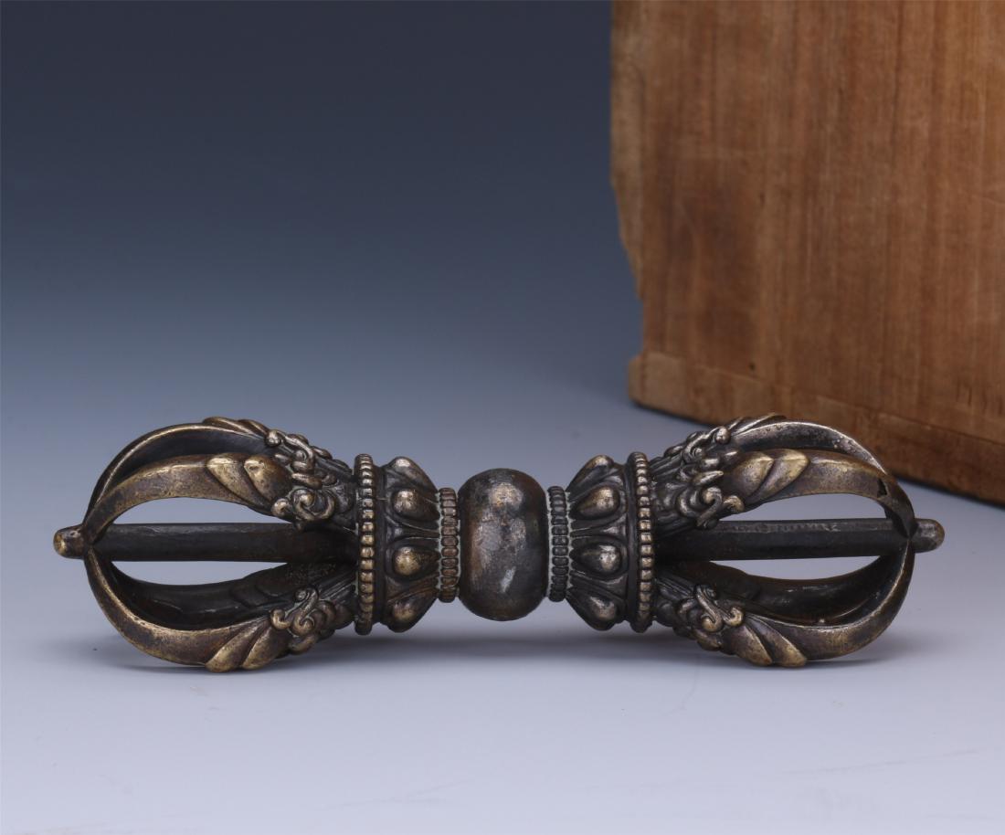 TIBETAN BRONZE VAJRA PESTLE (1 of 8)