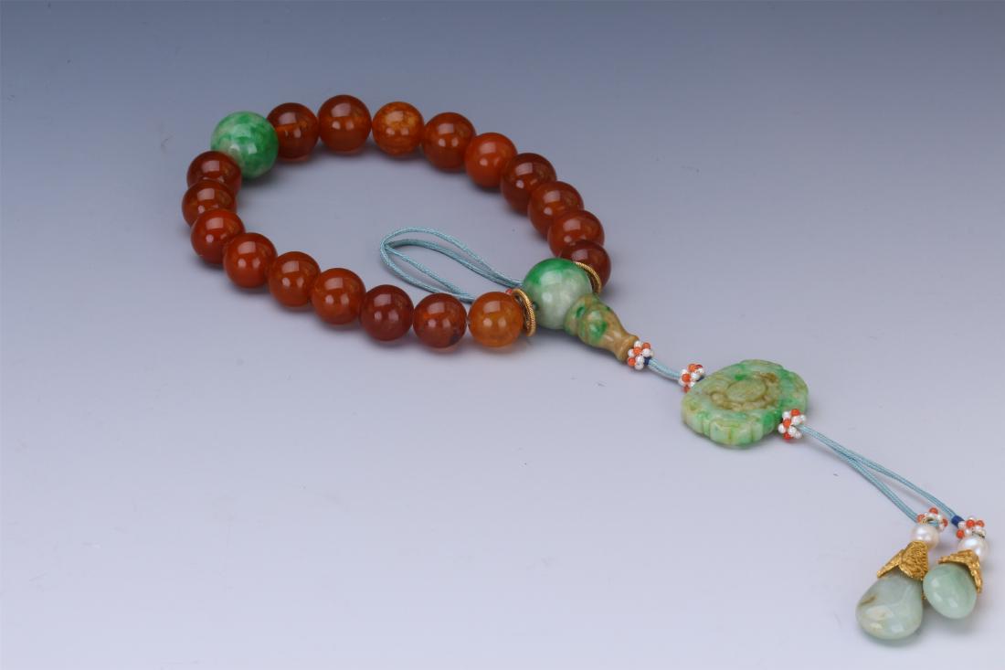 CHINESE HONEY AMBER BEAD BUDDHIST BRACELET (1 of 8)
