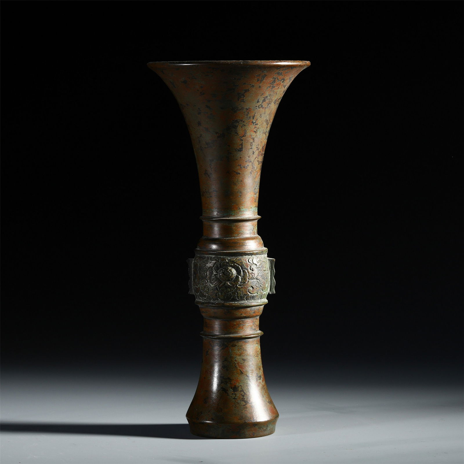 CHINESE BRONZE GU VASE (1 of 7)