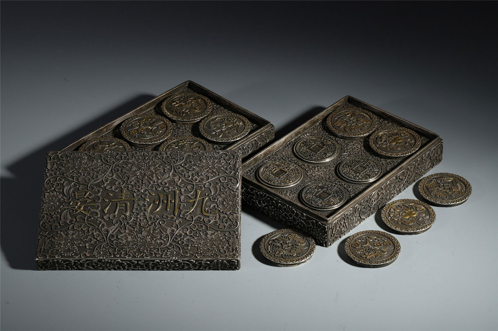 TWEELVE CHINESE SILVER COINS IN CASE (1 of 11)