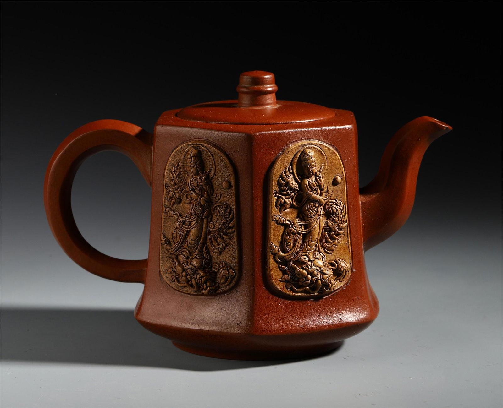 CHINESE YIXING ZISHA CLAY HEXAGONAL TEA POT (1 of 11)