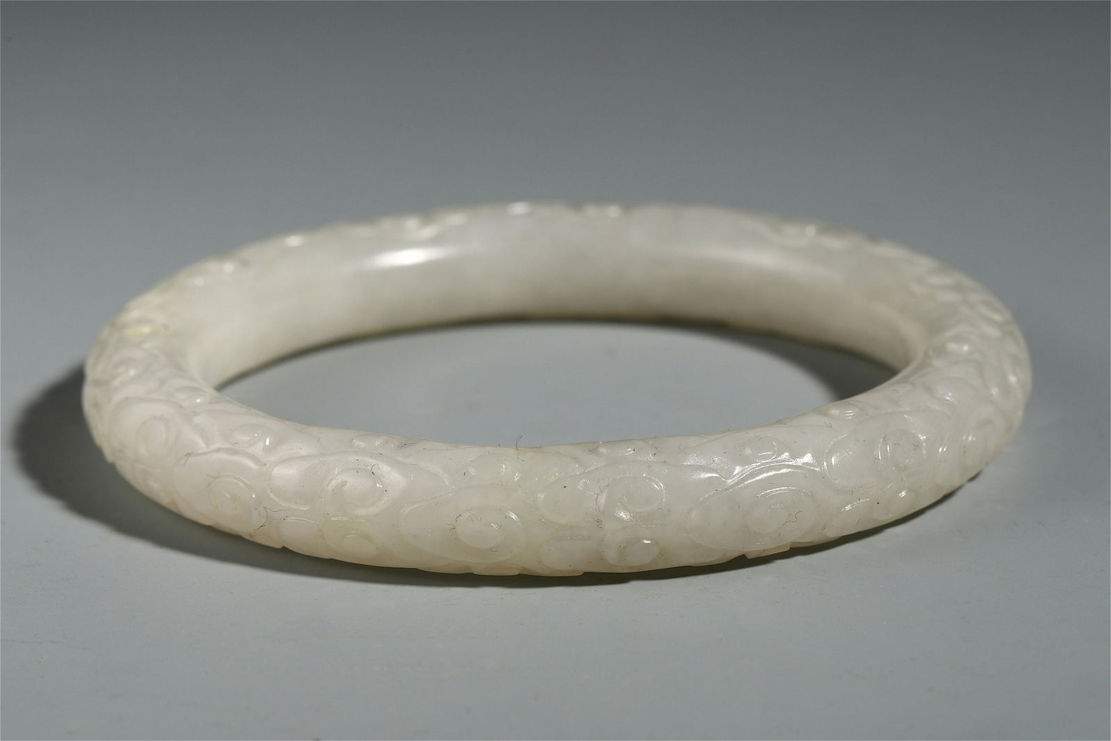 CHINESE WHITE JADE BANGLE (1 of 6)