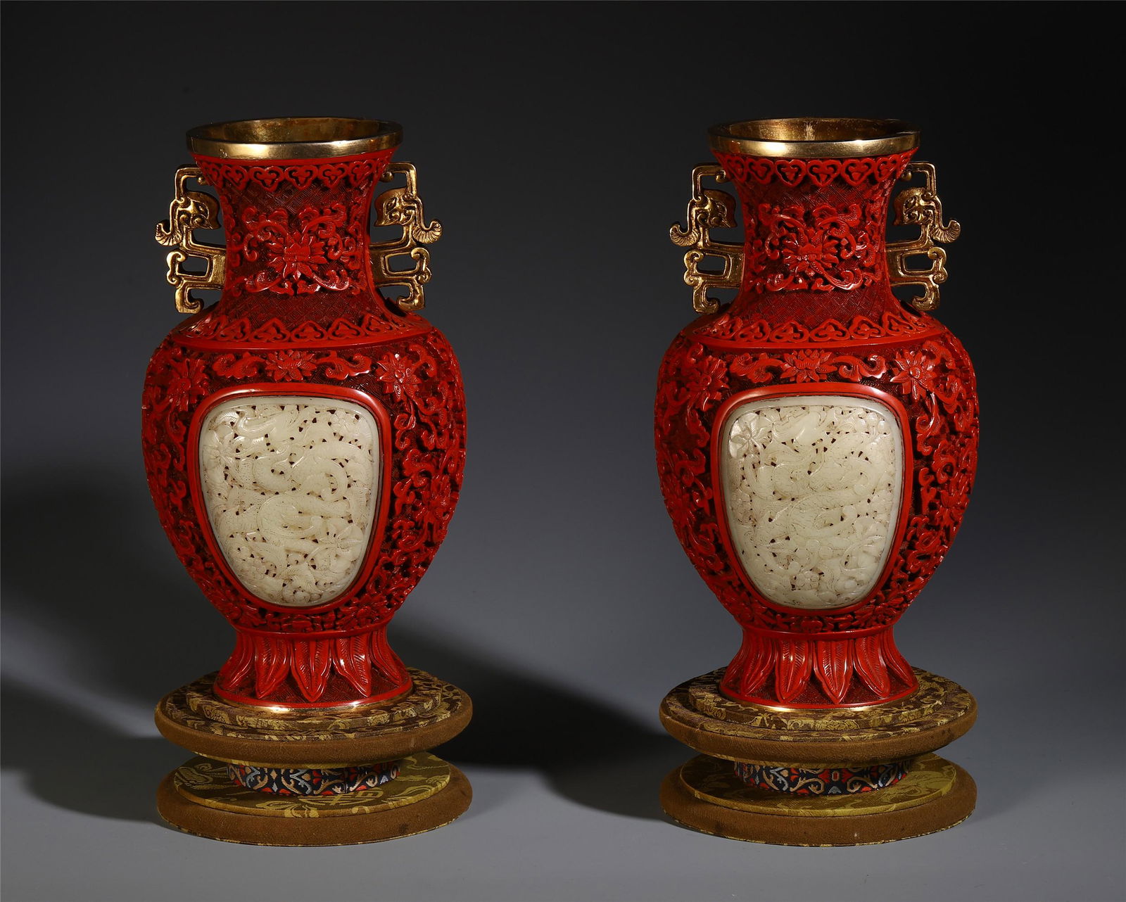 PAIR OF CHINESE JADE DRAGON PLAQUE INLAID CINNABAR VASE Nov 30, 2019 Princeton Auctioneers