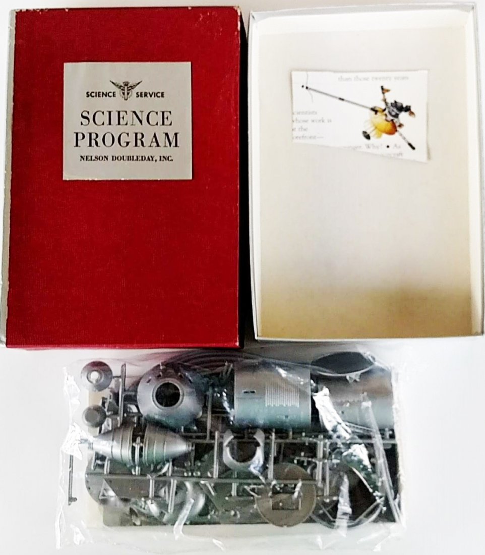 1969 Revell Apollo Model Kit NASA SEALED (1 of 2)