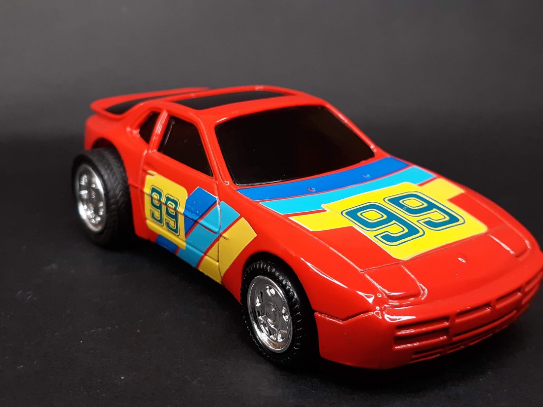 1987 Mattel Arco Hot Wheels Diecast 4.5" Scale Car: 1987 Mattel Arco Hot Wheels Diecast Car 4.5" PULLBACK*** Scale***THESE WERE OPENED AND IMMEDIATELY DISPLAYED AND NOT TOUCHED SINCE THE 1980'S! EACH ONE IS LIKE NEW RIGHT OUT OF THE BLISTER PACKS!***PA