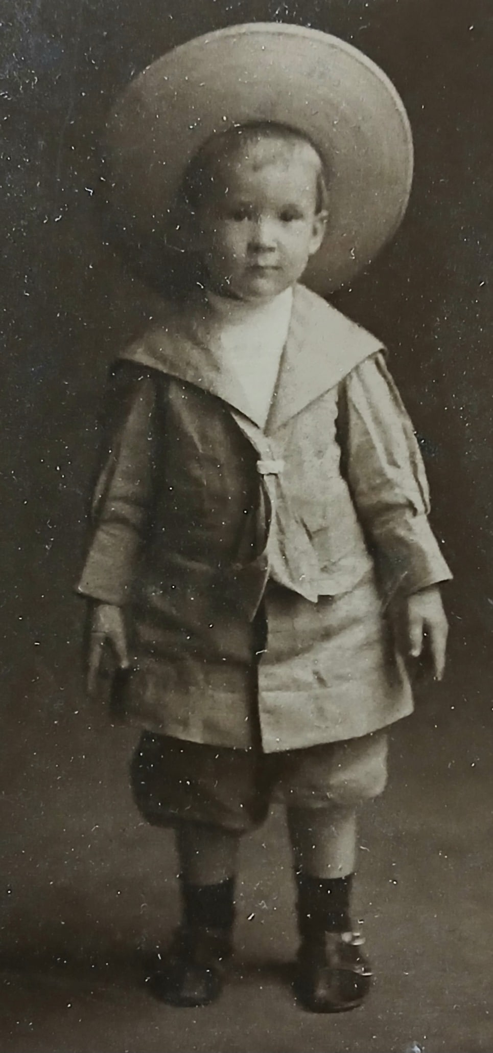 Antique Photo Boy (1 of 3)