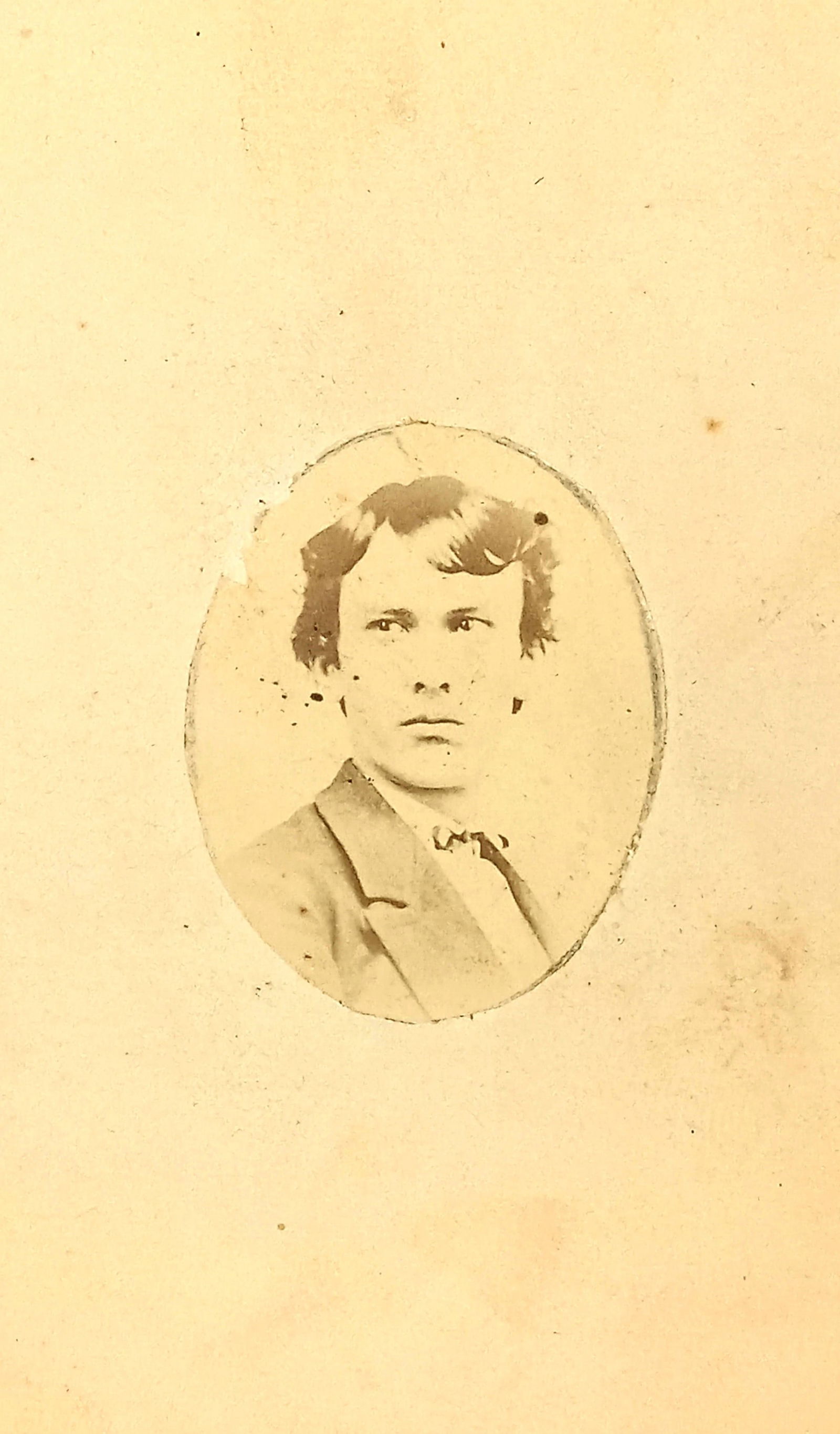CDV Photo Man W.W. Robbins Roanoke, IND (1 of 3)