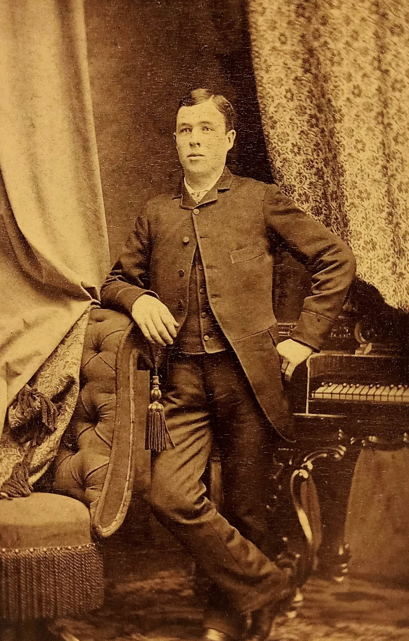 CDV Photo Man Altoona, Pa R.A. Bonine (1 of 3)