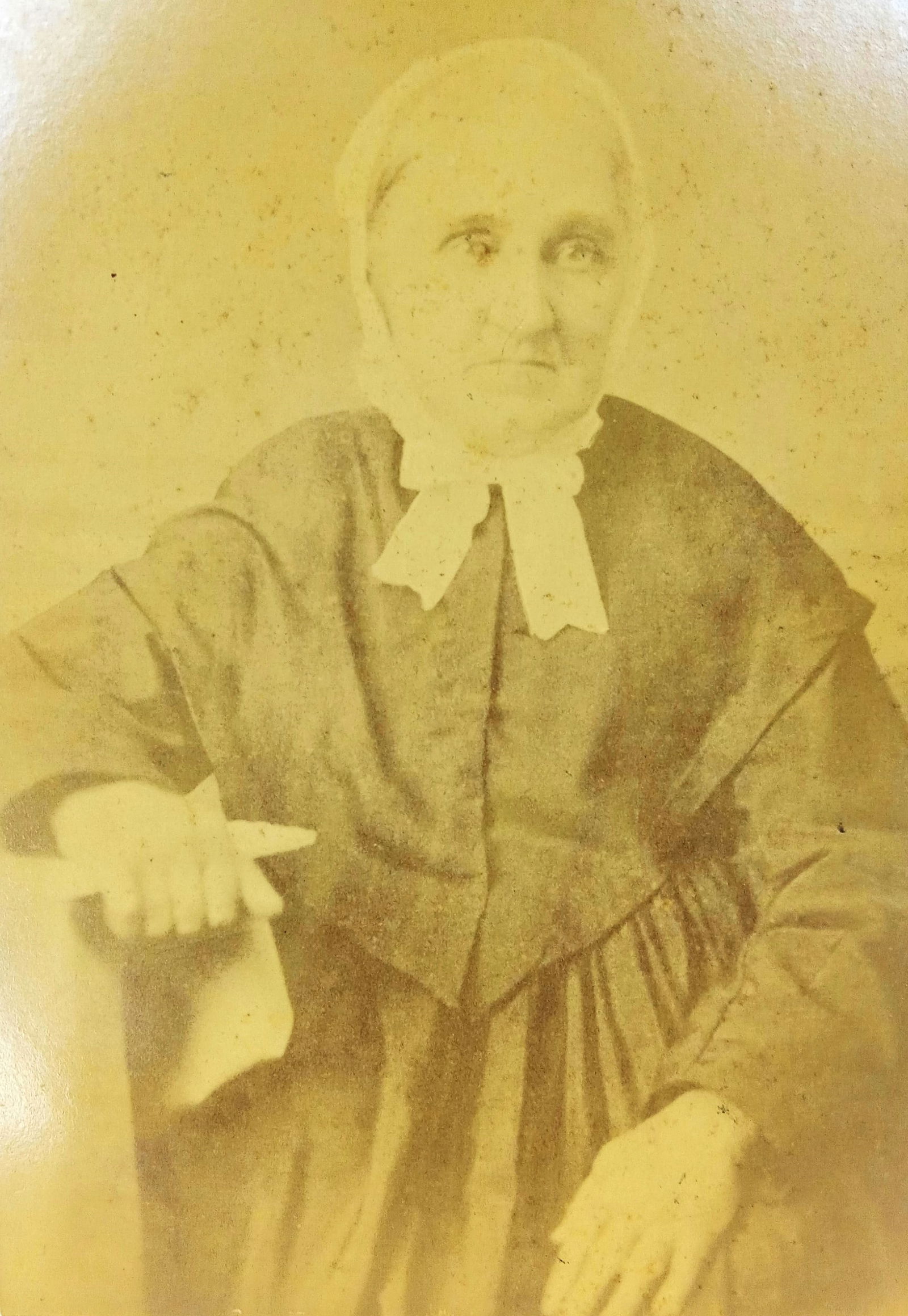 Cabinet Card Photo Elderly Woman Bonet Scarf Gettysburg, Pennsylvania Mumper (1 of 3)