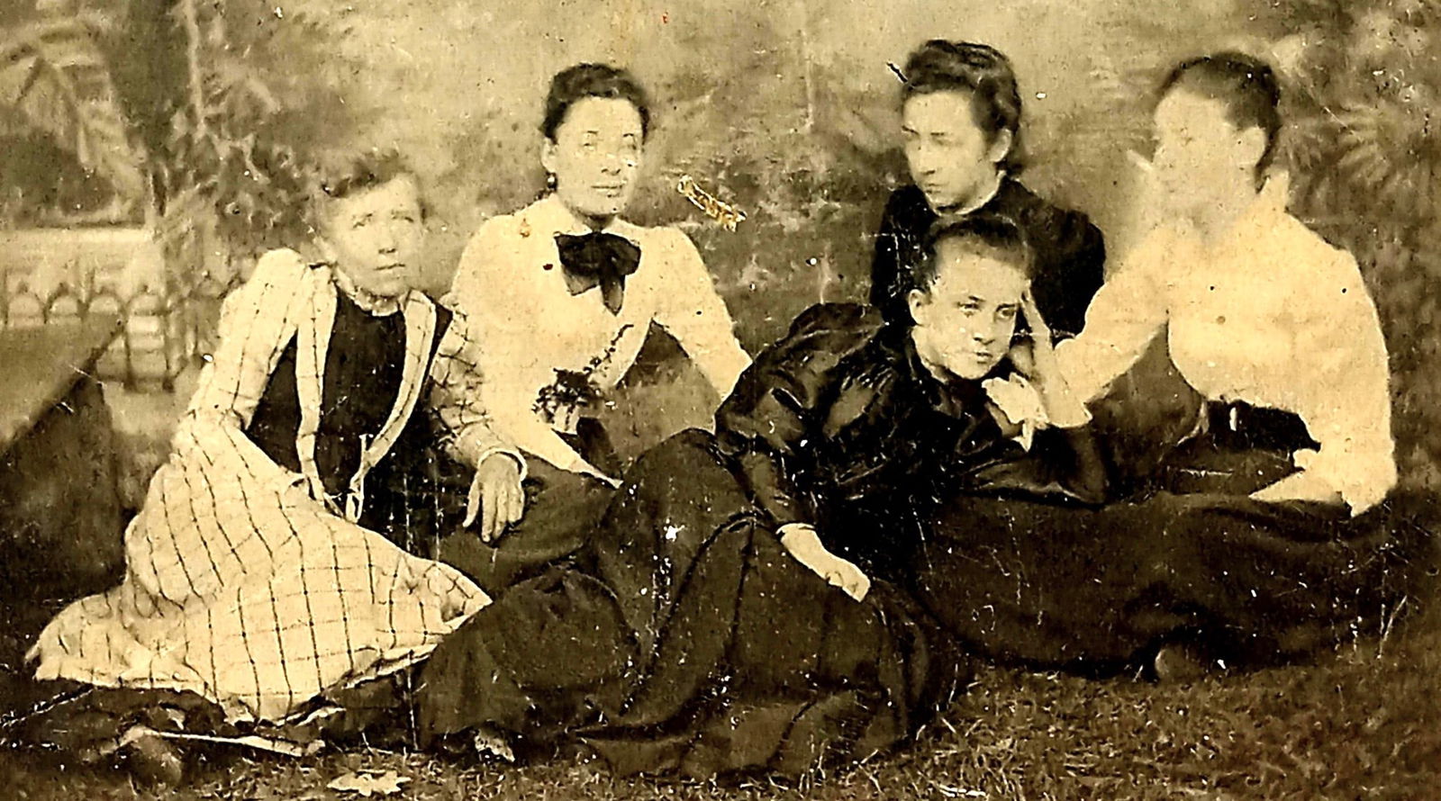 Tintype Photo Four Woman (1 of 3)