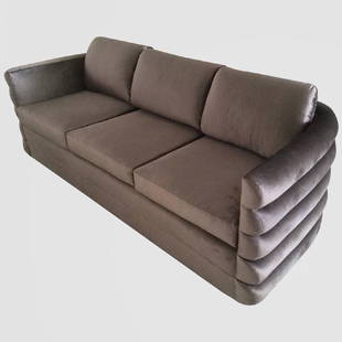 Milo Baughman Custom Sofa: Super elegant sofa by Milo Baughman. Featuring tufted ribbed detailed shell with, rounded corners, three-seat and back cushions. 30 in.Hx77 in.Wx31 in.D