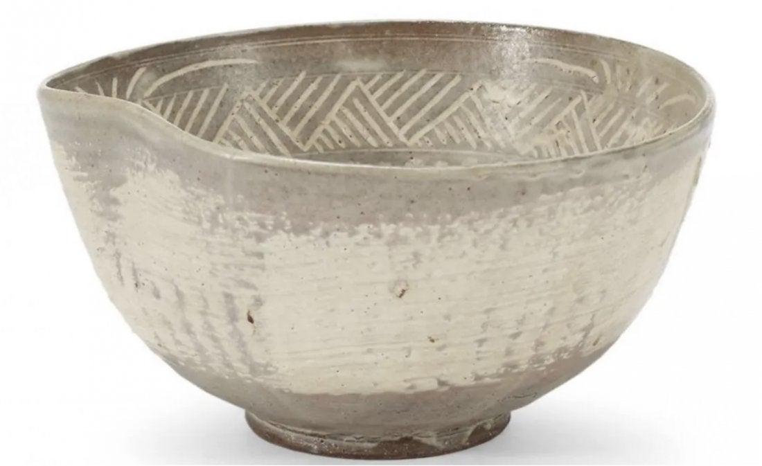 A Large Mishima Ware Studio Pottery Bowl (1 of 3)