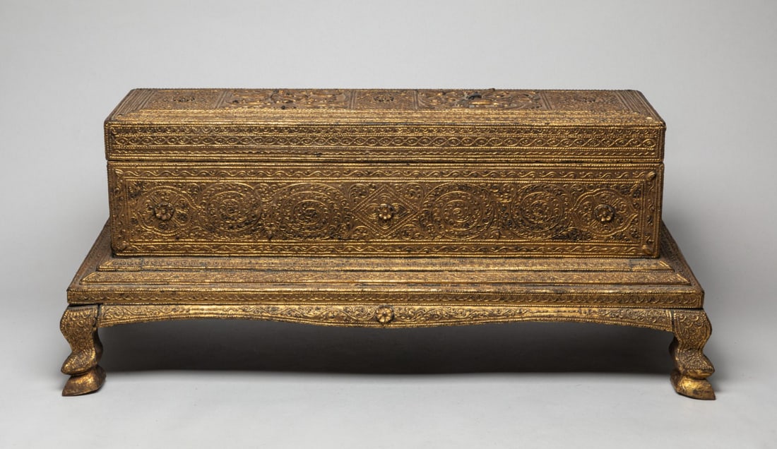 Burmese Lacquered Kammavaca Box (1 of 2)