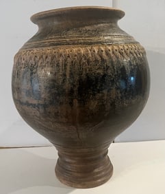 Exceptional Chinese Storage Jar, Yuan/Ming Dynasty