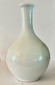 Korean White Bulbous Vase, Joseon Dynasty
