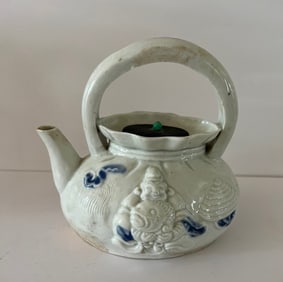 Hirado Sake Pot, Edo Period, 18th Century