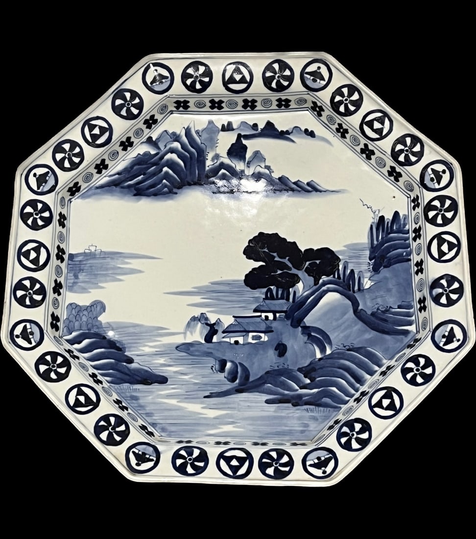 Large Blue and White Octagonal Imari Charger, 18/19th Century (1 of 2)
