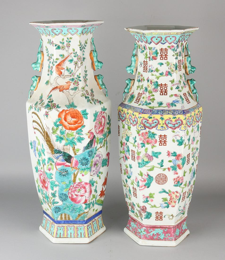 Two Big Old Chinese Porcelain Vases With Floral Bird Jan 11