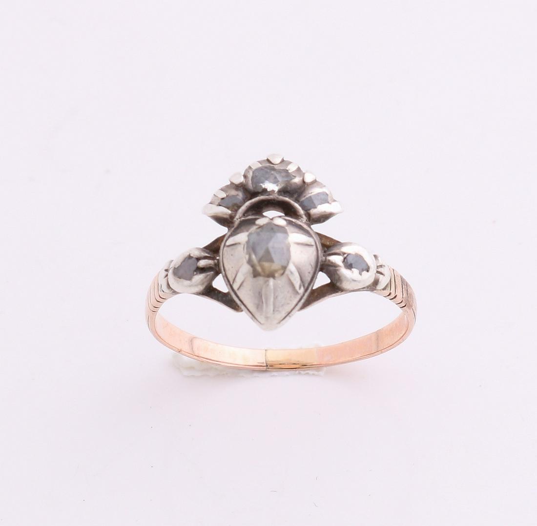 Yellow gold ring, 585/000 with diamond with an old cut. (1 of 1)