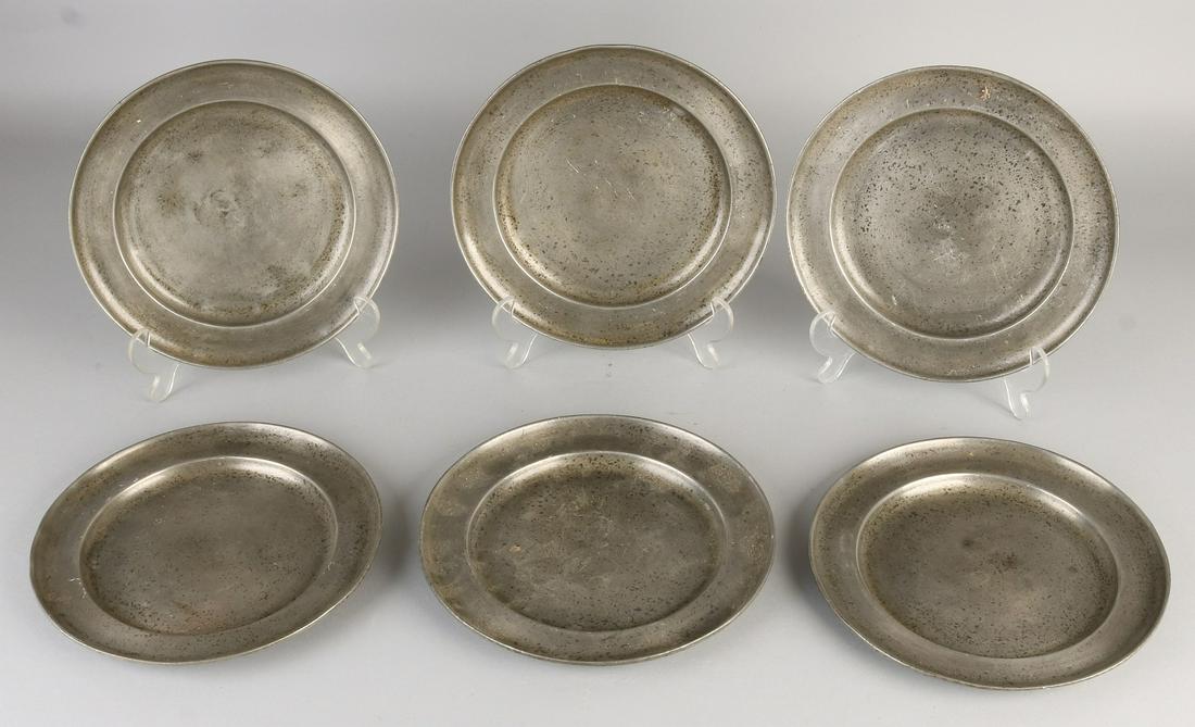 6x 19th Century pewter breakfast plates with bottom (1 of 1)