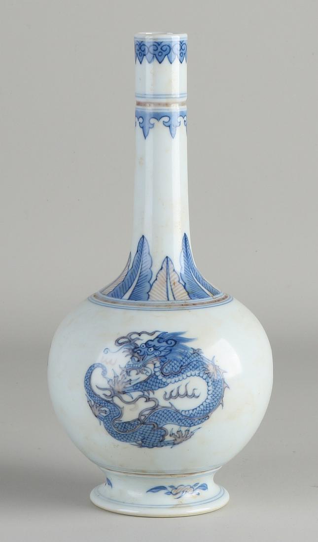 Chinese porcelain pipe vase with dragon decoration + (1 of 3)