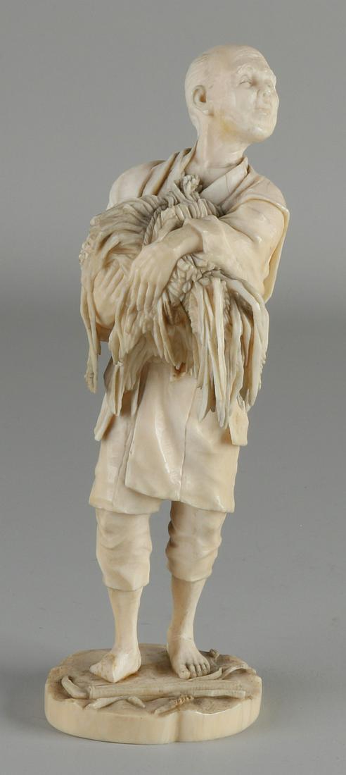 Antique Japanese bone figure with bottom mark. : Antique Japanese bone figure with bottom mark. 19th century. Piece of foot is missing. Dimensions: H 16.7 cm. In fair / good condition.