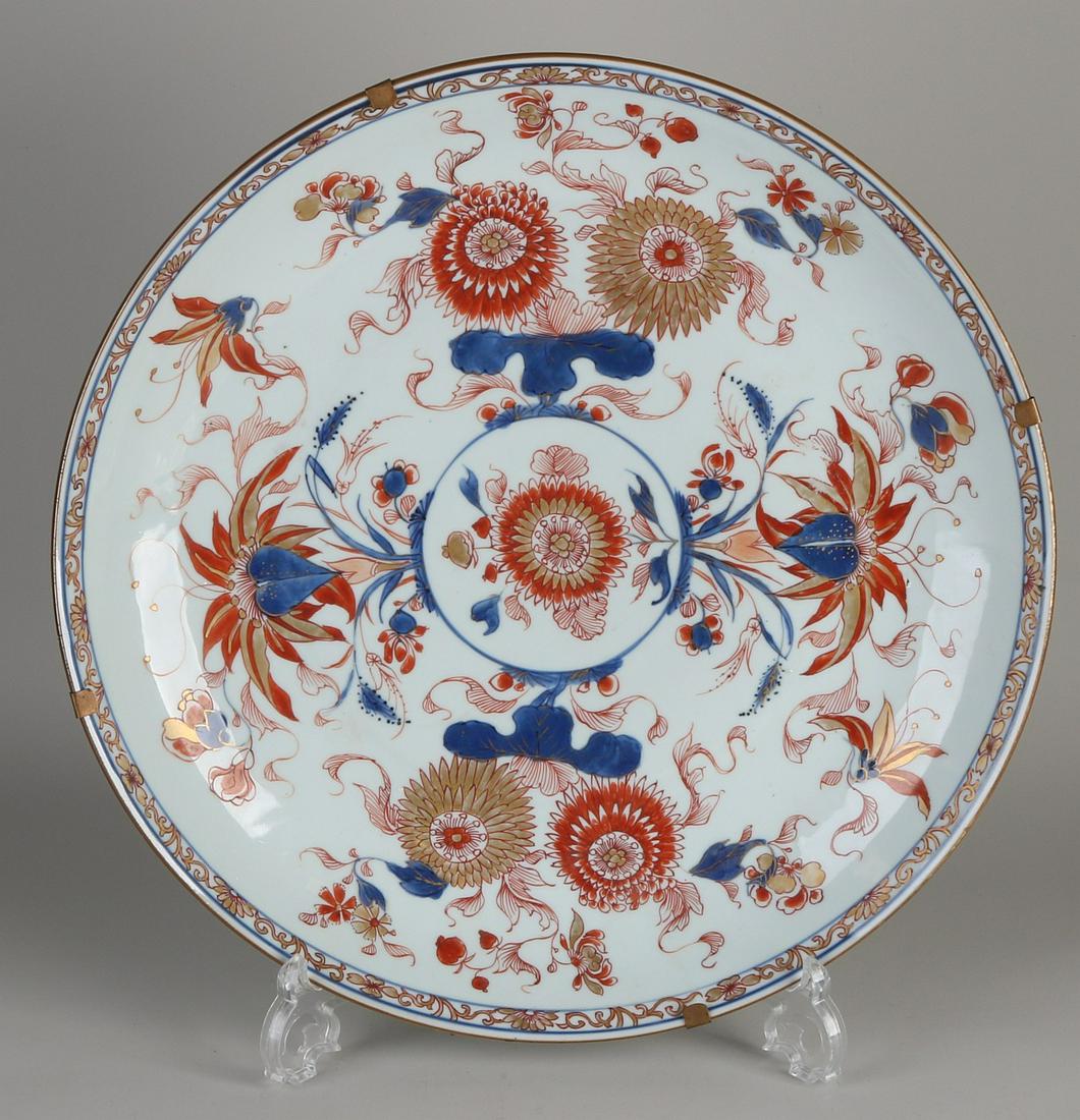 Large 18th century Chinese porcelain Imari Kang Xi dish (1 of 2)