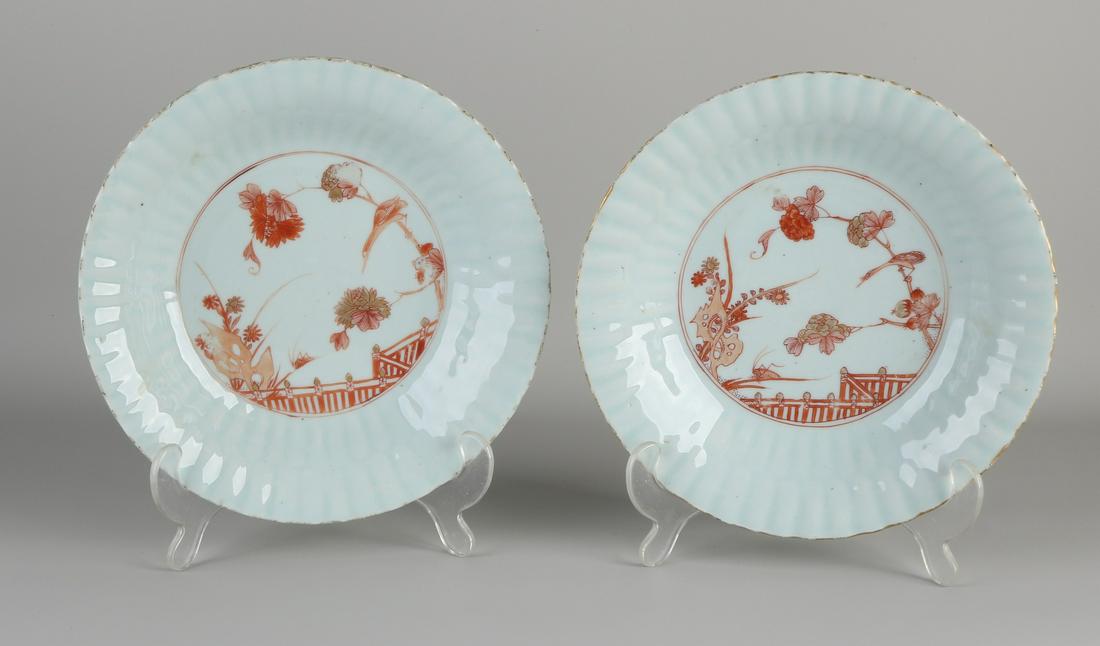 Two 18th century Chinese porcelain plates with milk / (1 of 2)
