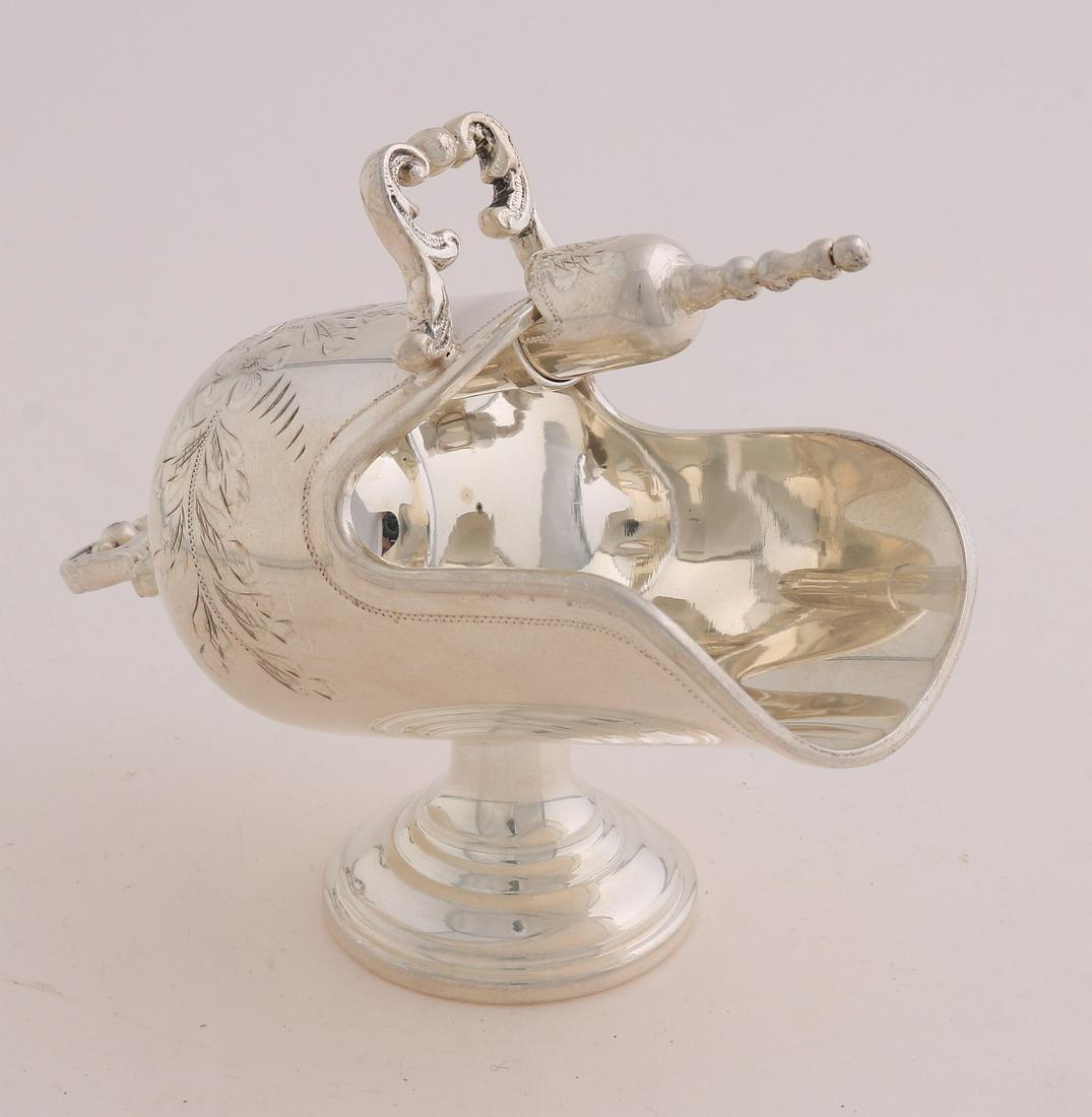 Silver coal trough, as a sugar trough (1 of 1)