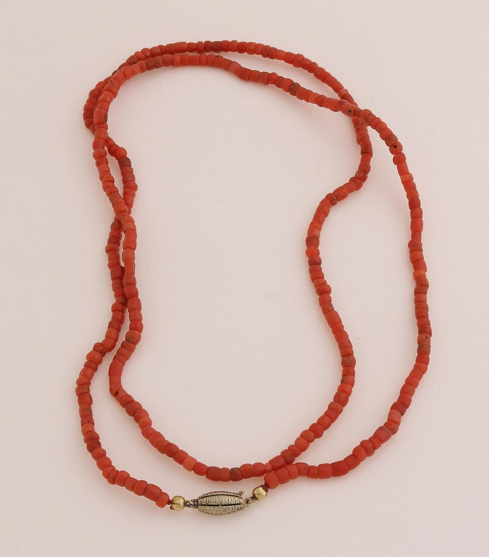 Necklace of red corals with gold on a silver lock (1 of 1)