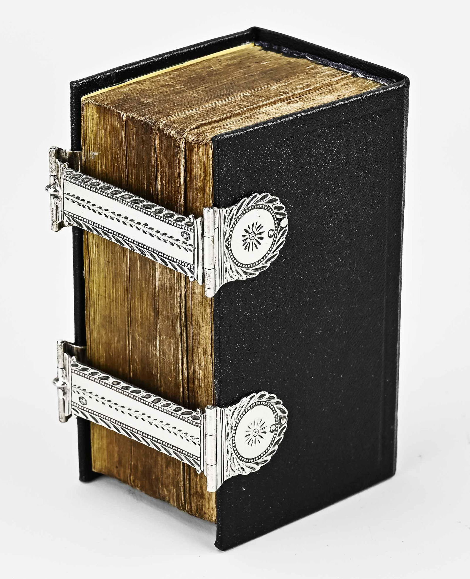 State bible with silverware (1 of 1)