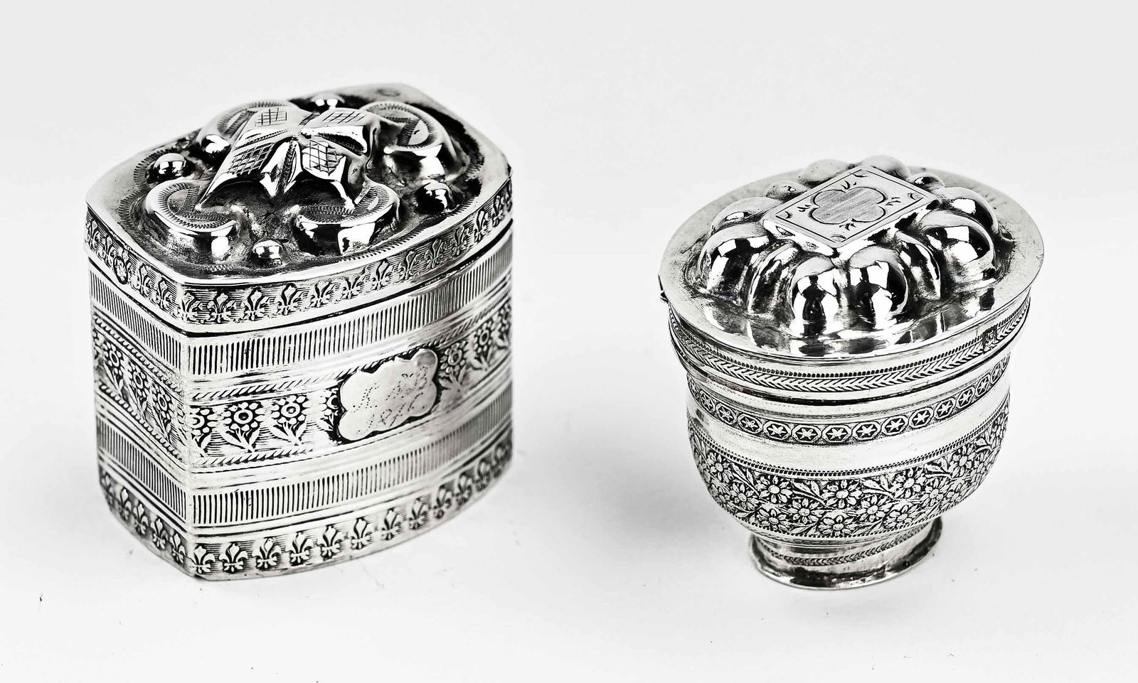 2 silver snuff boxes (1 of 1)