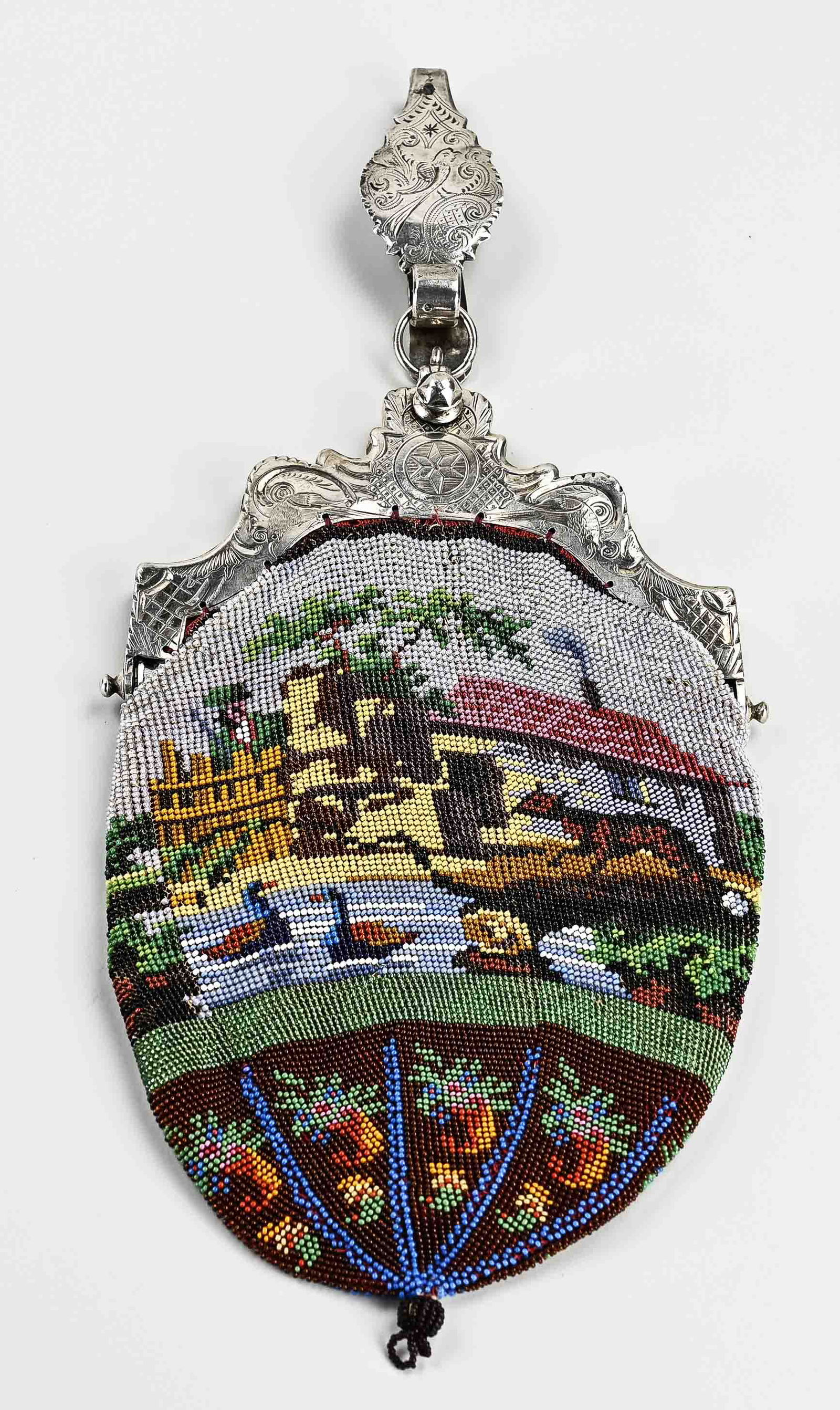 Bead bag with silver bracket (1 of 2)