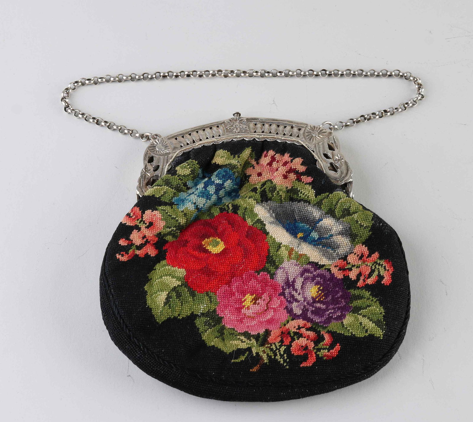 Buckle bag with silverware (1 of 1)