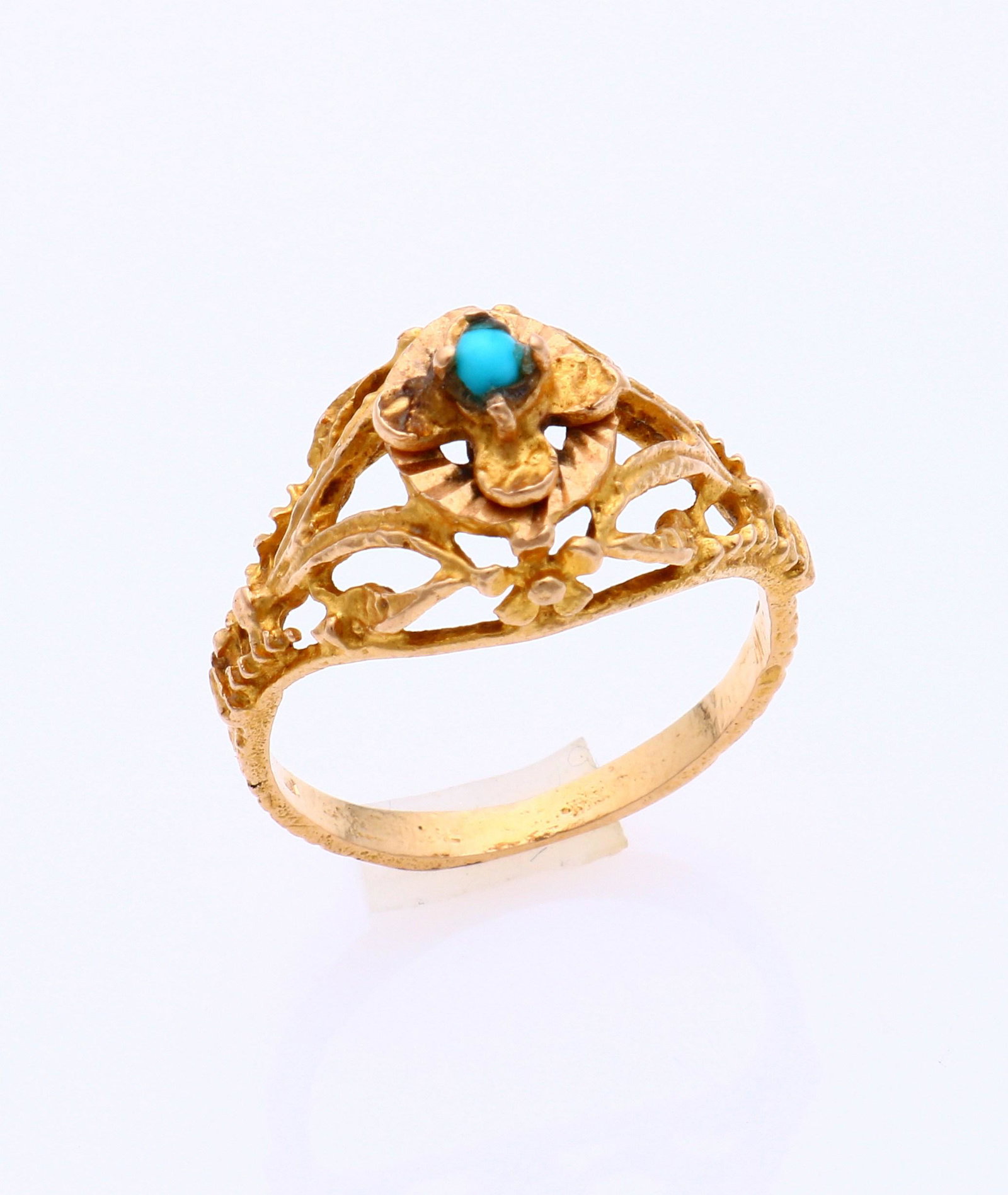 Gold ring with turquoise (1 of 1)